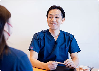 歯科医師を目指したきっかけは何ですか？